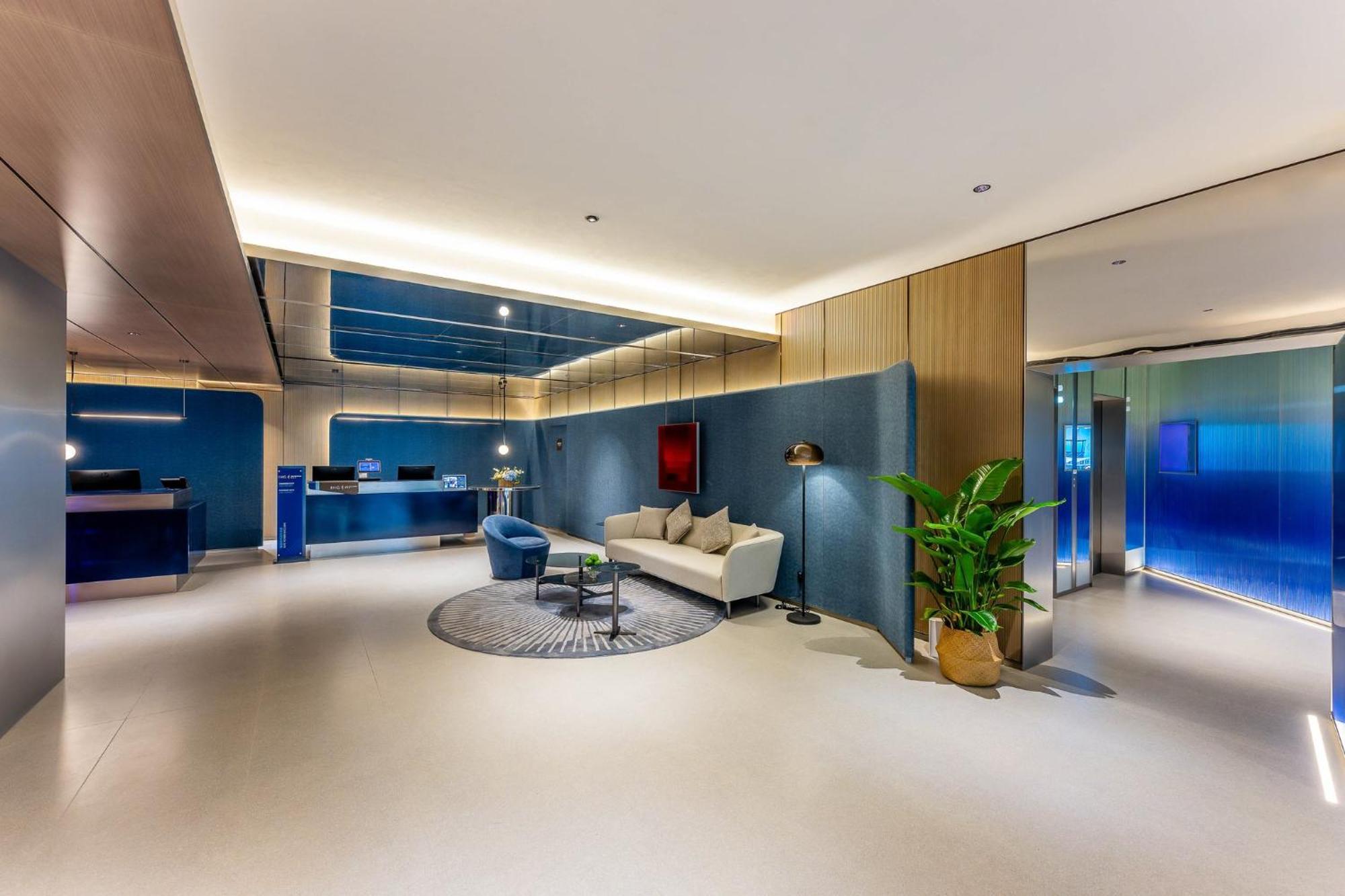 Holiday Inn Express Shanghai Jing'An Temple By Ihg Екстериор снимка