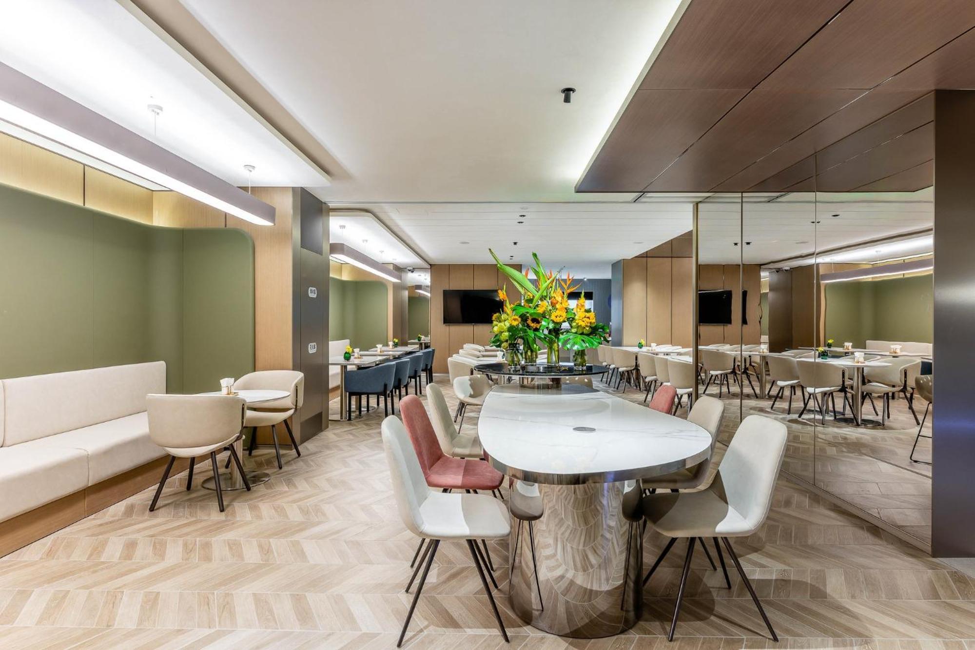 Holiday Inn Express Shanghai Jing'An Temple By Ihg Екстериор снимка