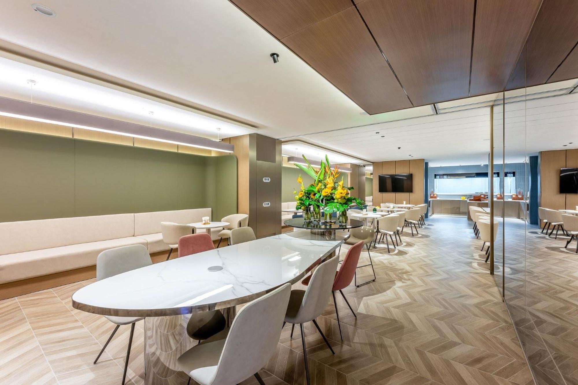 Holiday Inn Express Shanghai Jing'An Temple By Ihg Екстериор снимка