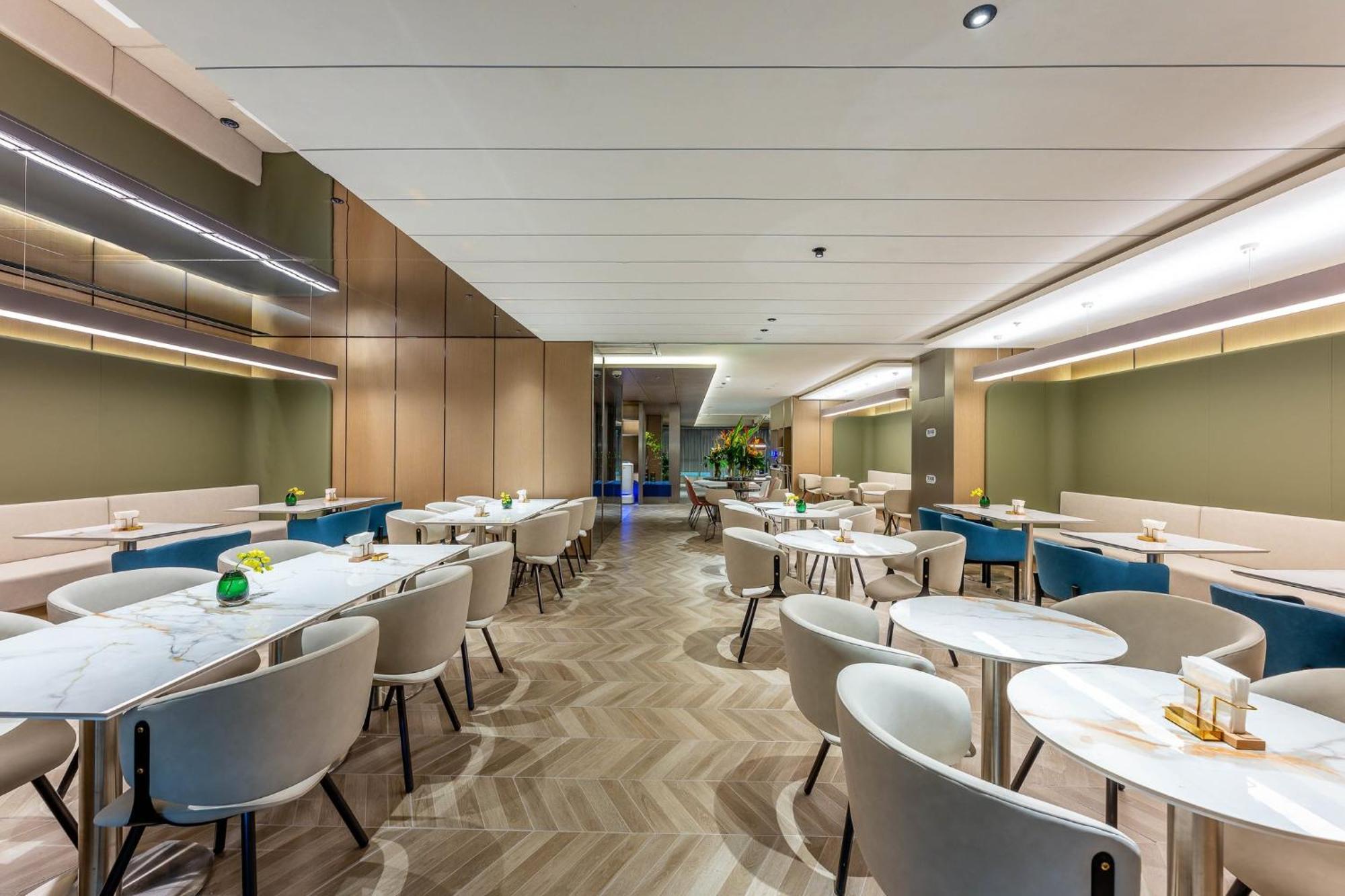 Holiday Inn Express Shanghai Jing'An Temple By Ihg Екстериор снимка