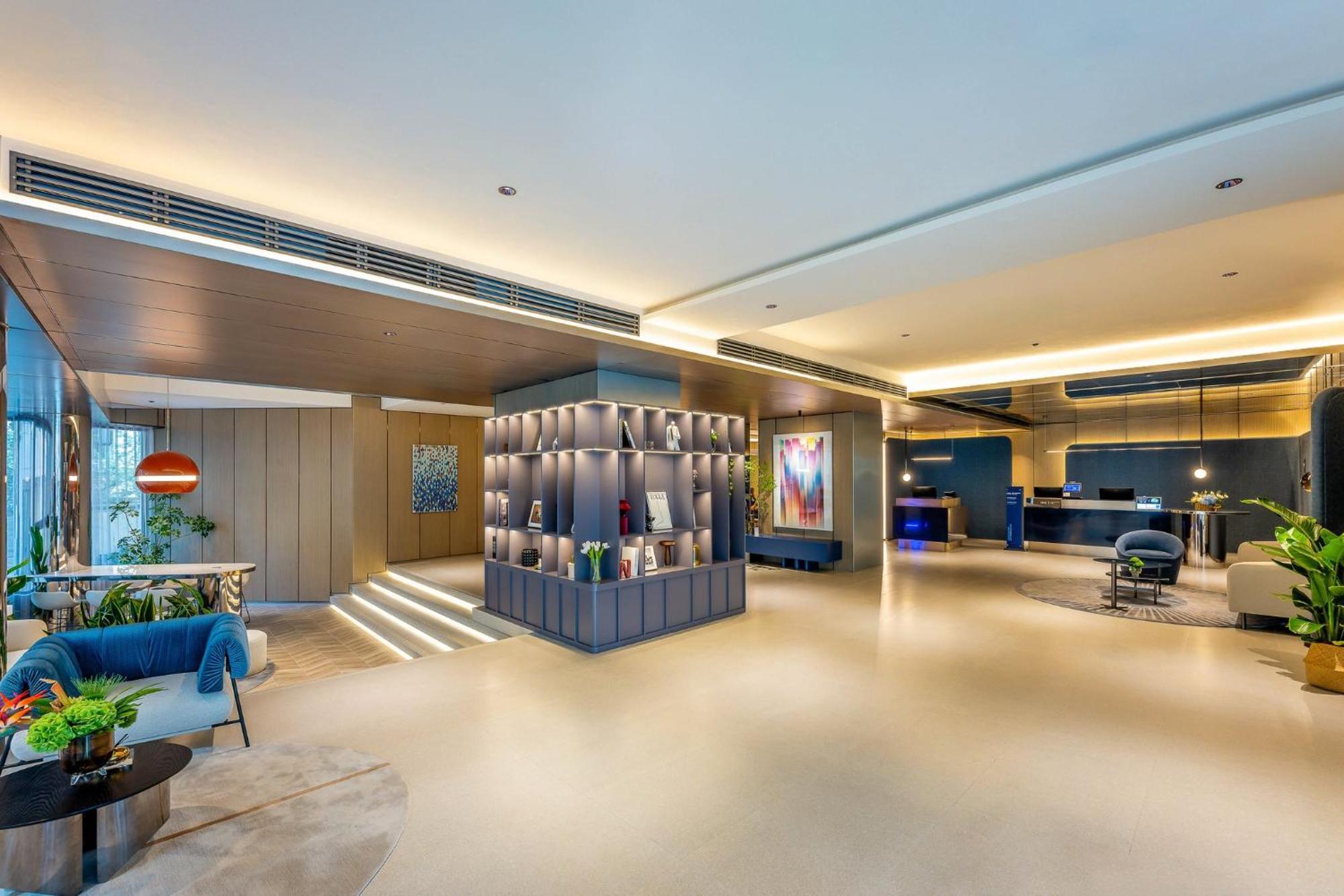 Holiday Inn Express Shanghai Jing'An Temple By Ihg Екстериор снимка